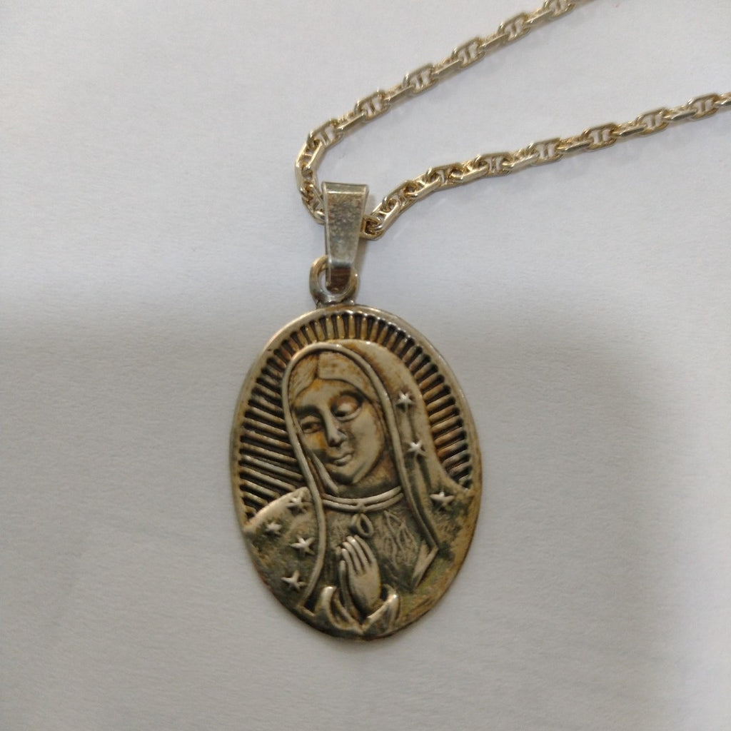 CADENA, MEDALLA RELIGIOSA PLATA 10.5 GRMS (SEMINUEVO)