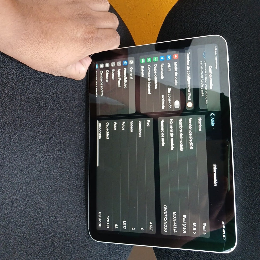 TABLETA APPLE IPAD A16 A3355 (2025) 128 GB 6 GB RAM (SEMINUEVO)