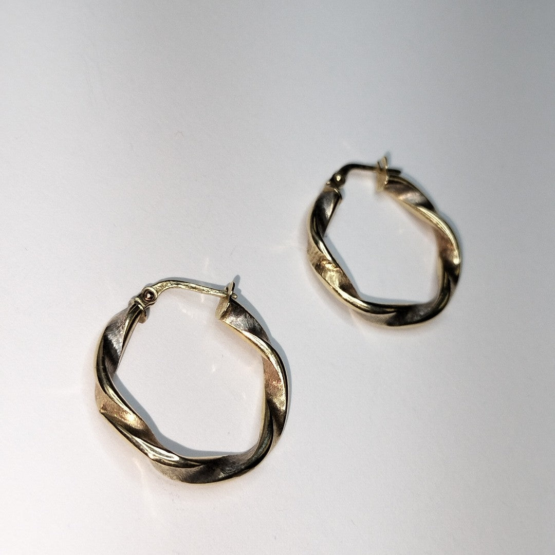 ARRACADAS PAR ORO 14 K 1.4 GRMS (SEMINUEVO)