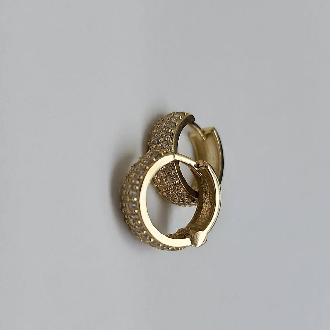 ARETES HUGGIE CON CIRCONIAS 14K 2 GR (NUEVO)