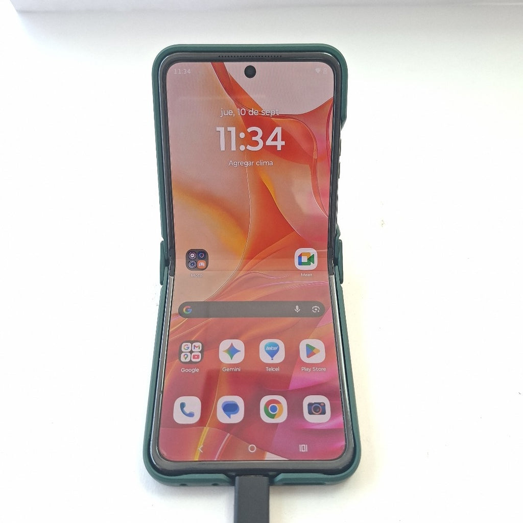 CELULAR MOTOROLA RAZR 50 ULTRA XT2451-3 (2024) 512 GB 12 GB RAM (SEMINUEVO)
