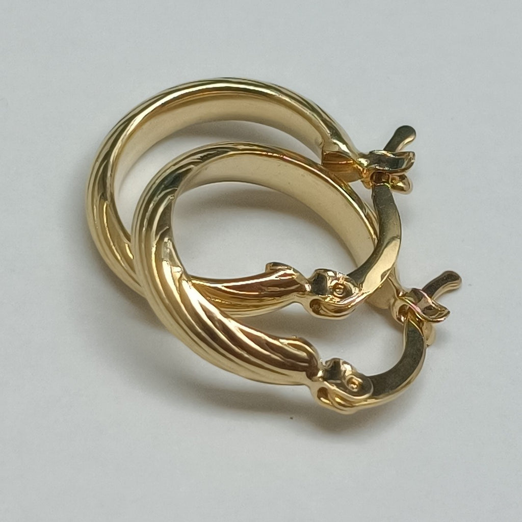 ARETES ARRACADA ASTRIADA 14K 1.6 GR (NUEVO)