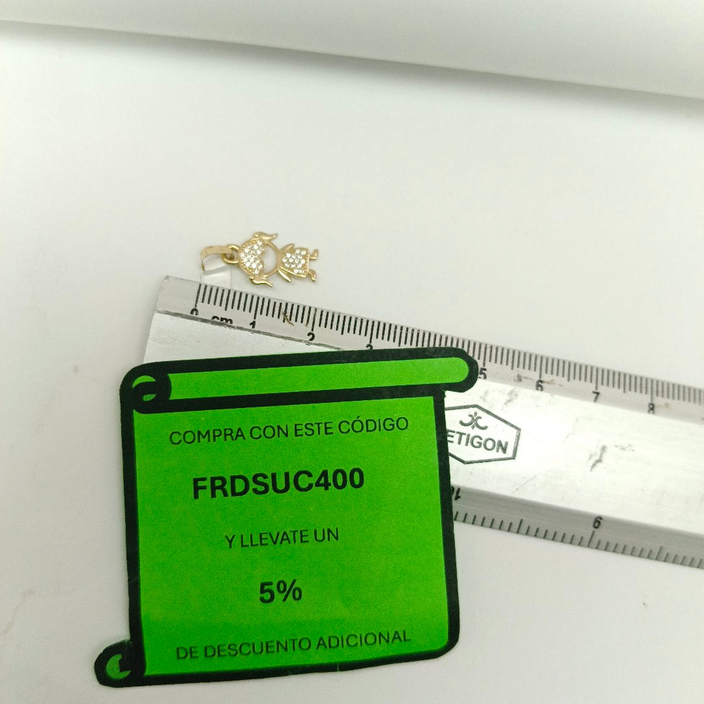 DIJE TEJIDO NIÑA CON CIRCONIAS 14K 0.9 GR (NUEVO)