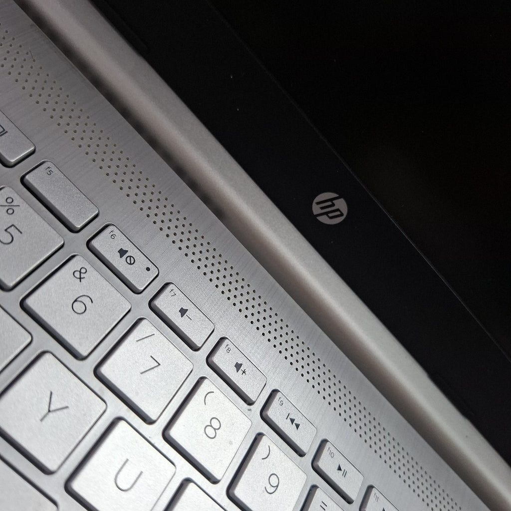 LAPTOP HP 14-DQ3503LA (2025) 256 GB SSD 8 GB RAM (SEMINUEVO)