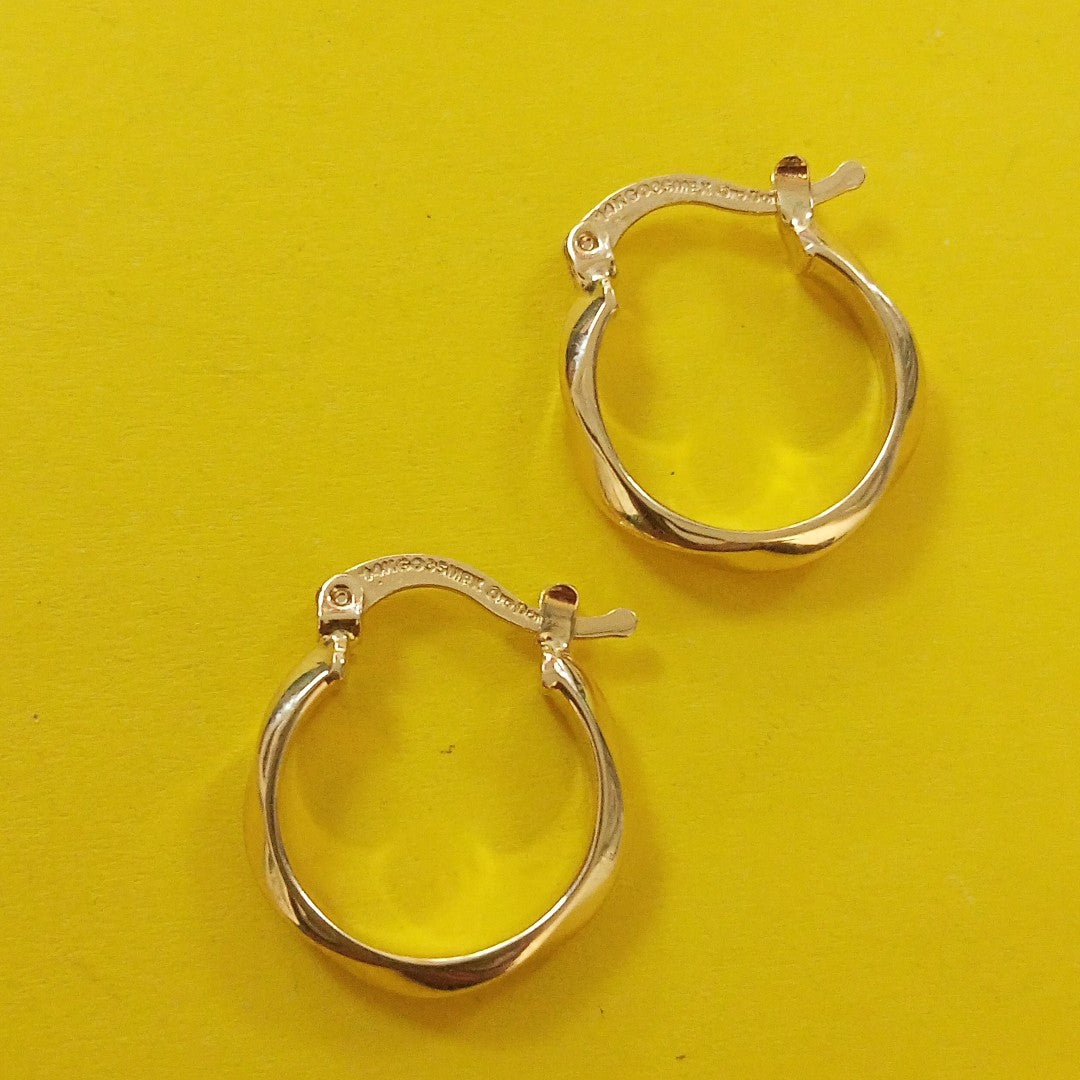 ARETES TEJIDO ARRACADAS FACETADAS 14K 1.5 GR (NUEVO)
