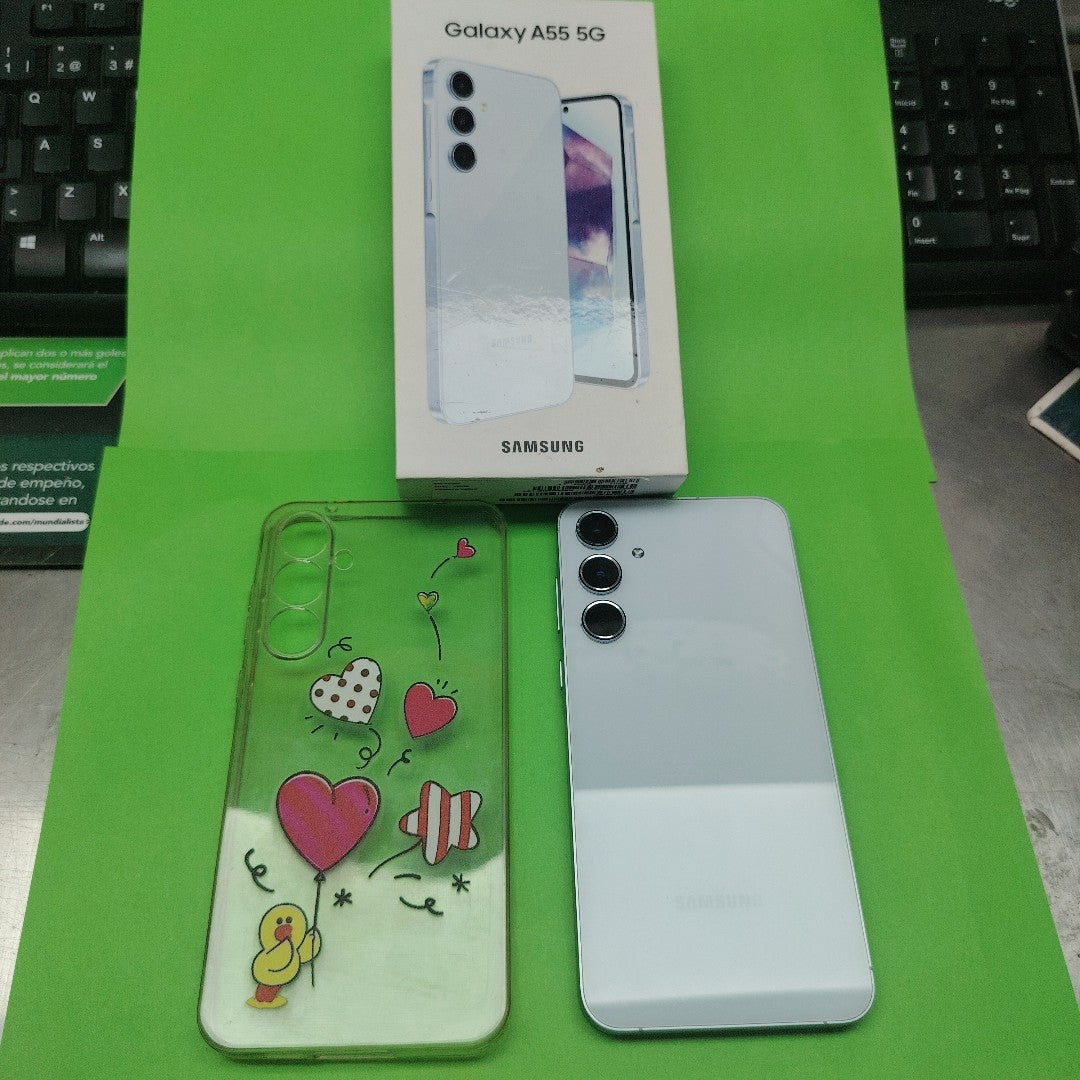 CELULAR SAMSUNG GALAXY A55 5G SM-A556E (2024) 128 GB 8 GB RAM (SEMINUEVO)