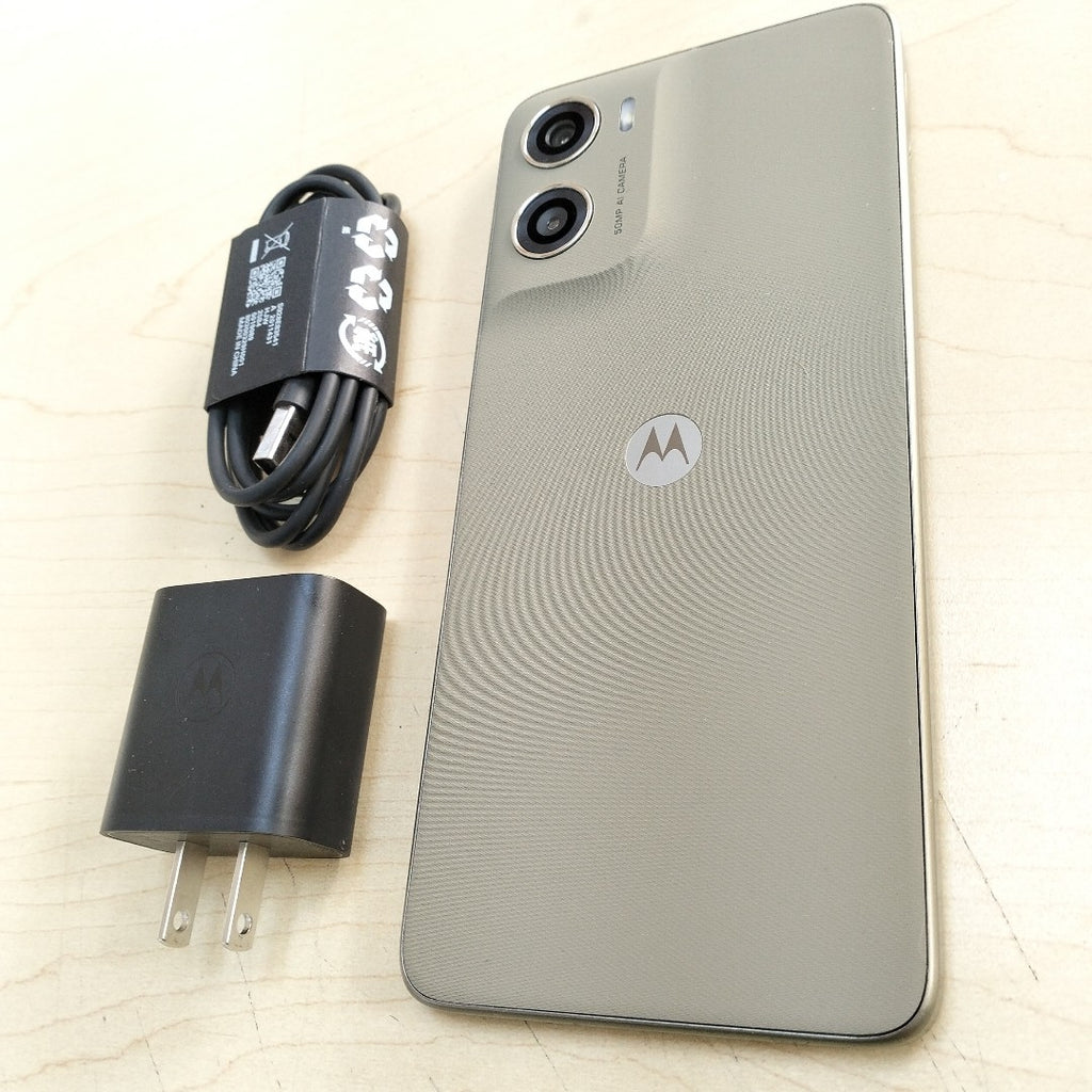 CELULAR MOTOROLA MOTO G06 XT2535-2 (2025) 256 GB 4 GB RAM (SEMINUEVO)
