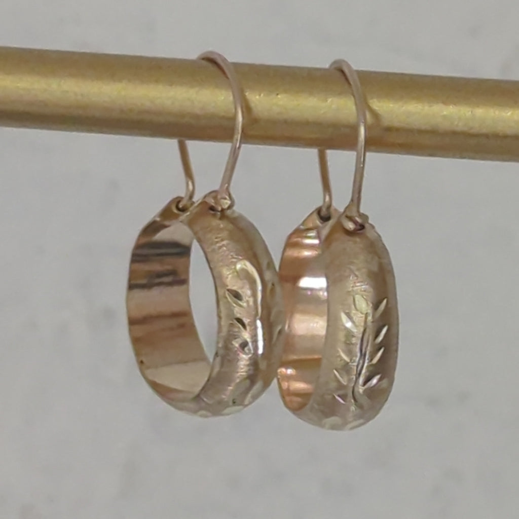 ARRACADAS PAR ORO 10 K 1.2 GRMS (SEMINUEVO)