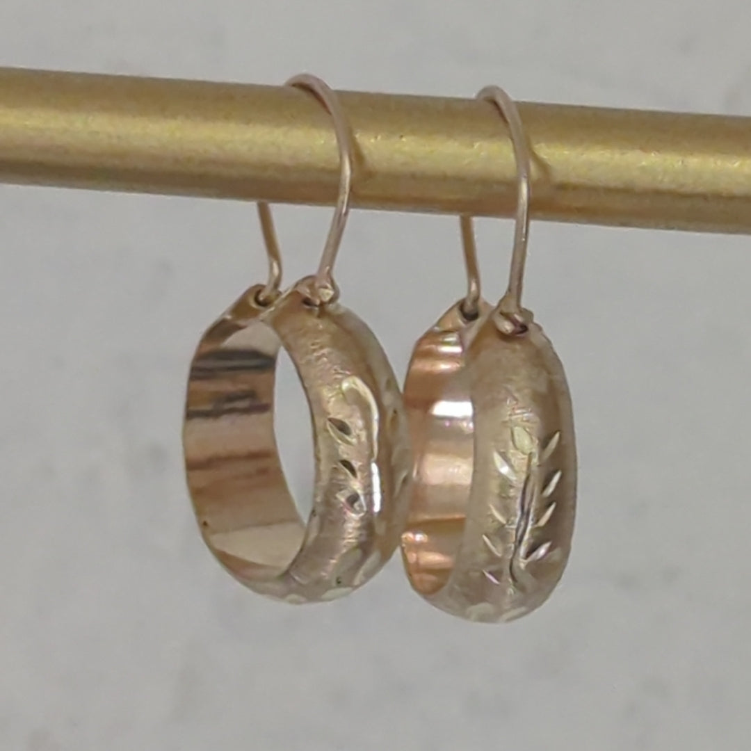 ARRACADAS PAR ORO 10 K 1.2 GRMS (SEMINUEVO)