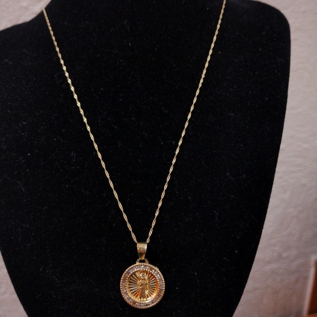 CADENA, MEDALLA RELIGIOSA ORO 10 K 2.1 GRMS (SEMINUEVO)