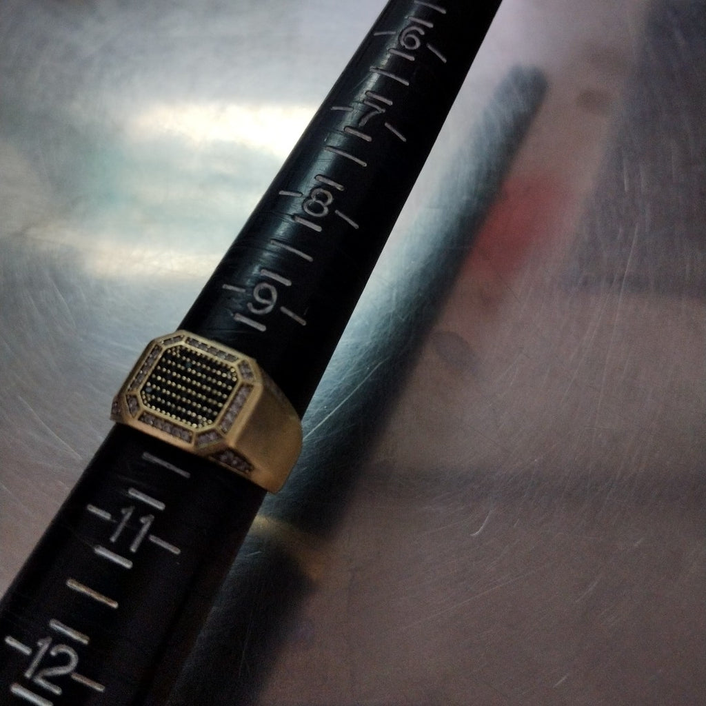 ANILLO ORO 10 K 4.6 GRMS (SEMINUEVO)