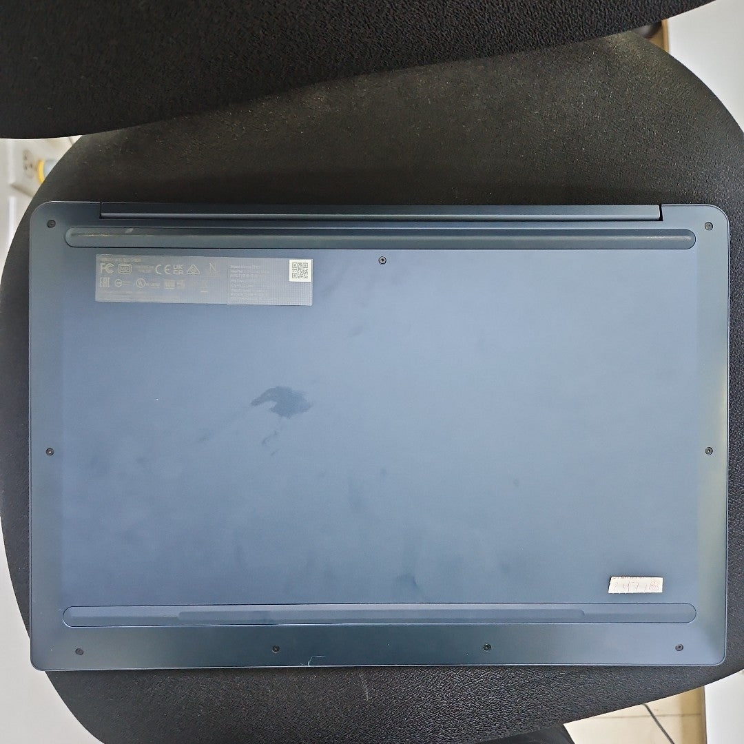 LAPTOP LENOVO IDEAPAD 3 15IJL6 (2025) 128 GB SSD 8 GB RAM (SEMINUEVO)