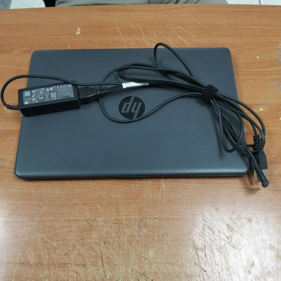 LAPTOP HP 255 G9 (2024) 512 GB SSD 8 GB RAM (SEMINUEVO)