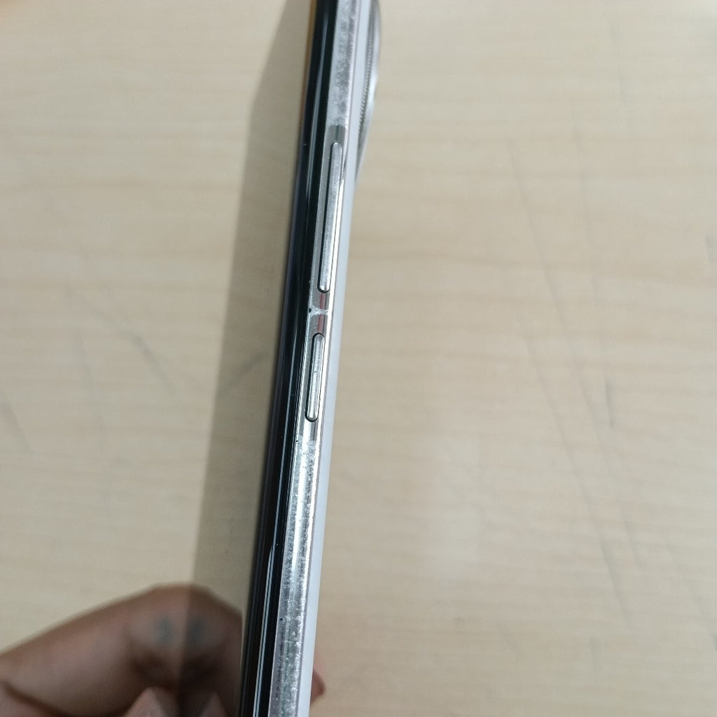 CELULAR VIVO V40 LITE V2341 (2024) 256 GB 8 GB RAM (SEMINUEVO)
