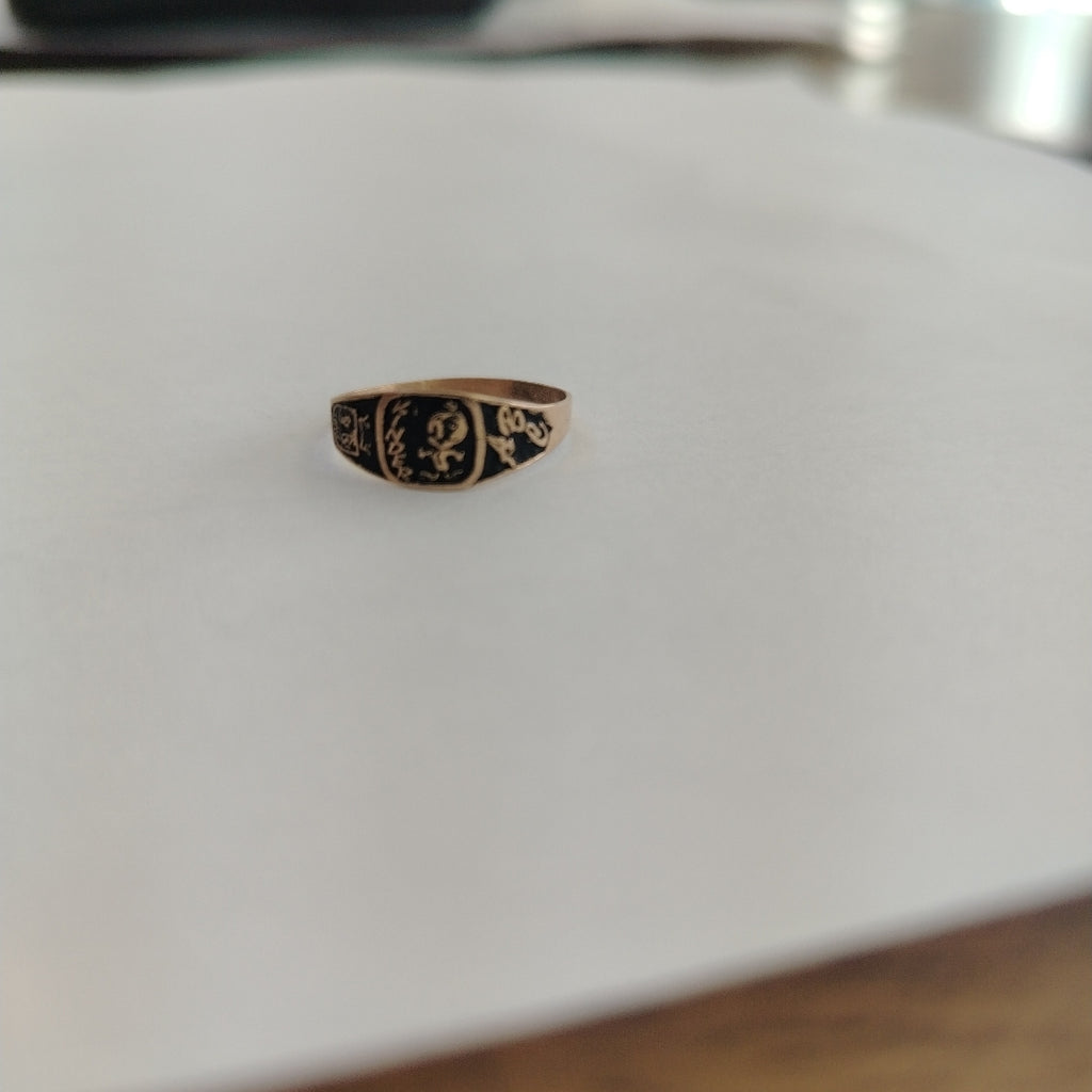 ANILLO DE GRADUACIÓN ORO 8 K 0.5 GRMS (SEMINUEVO)