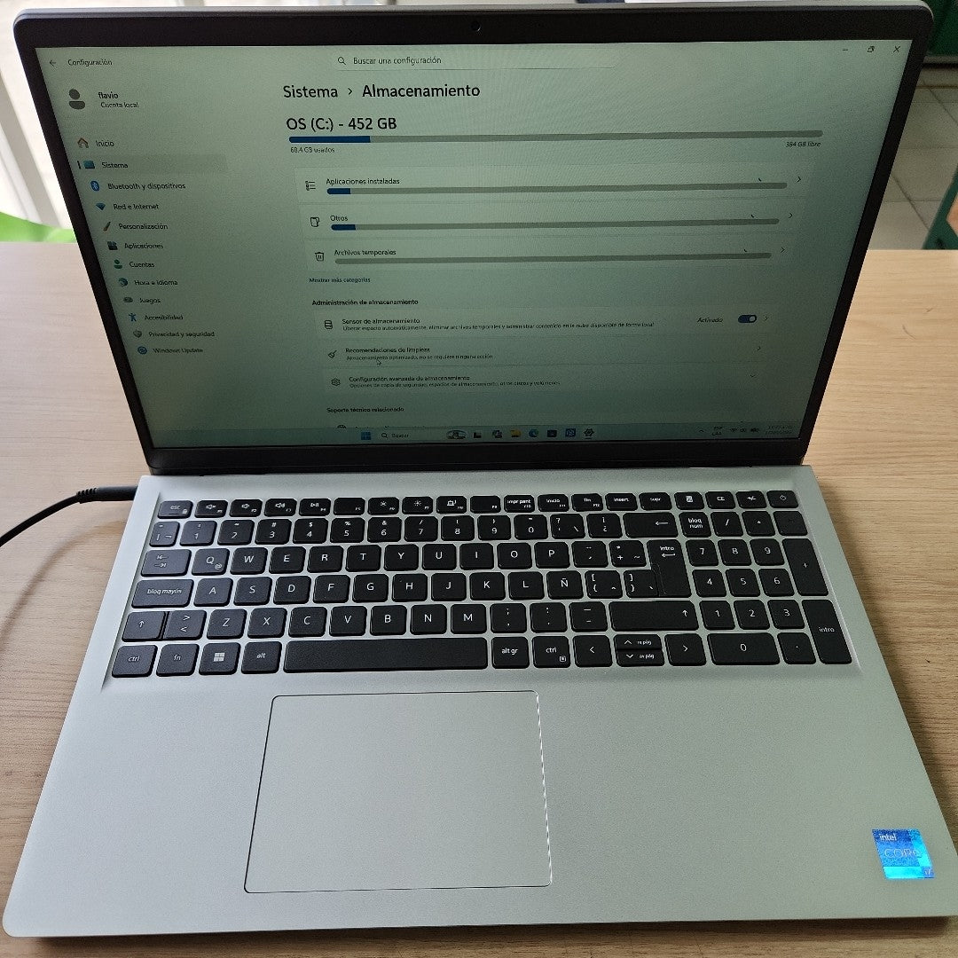 LAPTOP DELL PRO 15 ESSENTIAL PV15250  (2026) 512 GB SSD 16 GB RAM (SEMINUEVO)
