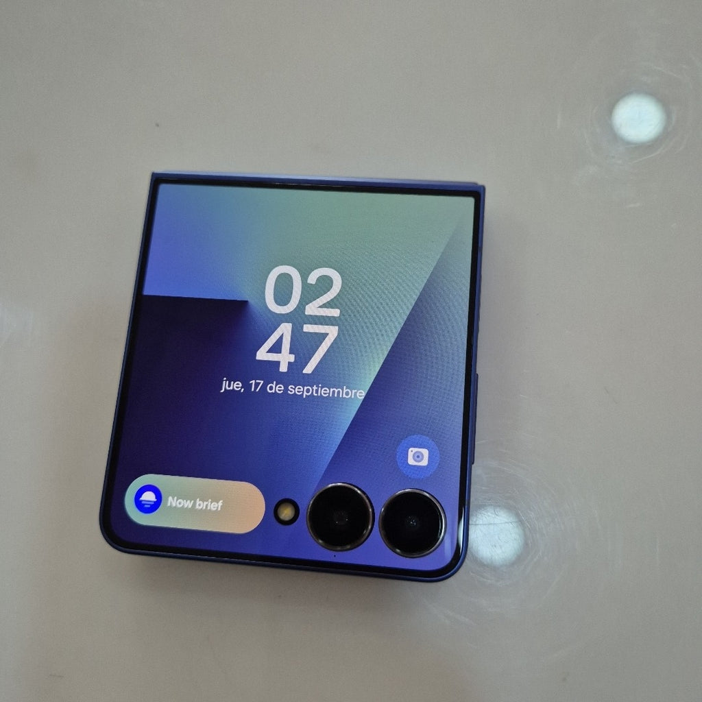 CELULAR SAMSUNG GALAXY Z FLIP 7 SM-F766B (2025) 512 GB 12 GB RAM (SEMINUEVO)