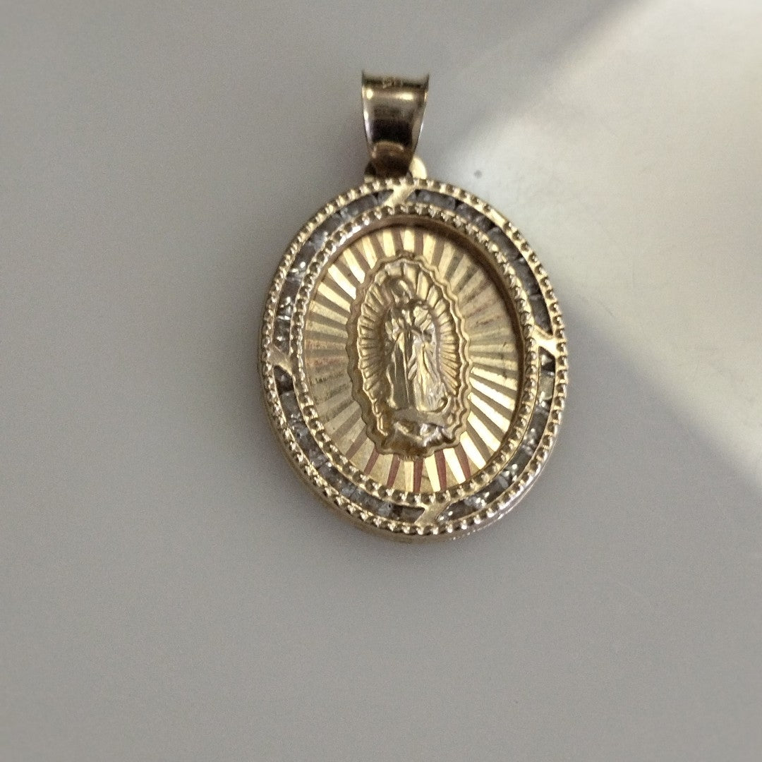 MEDALLA PERSONAL ORO 14 K 1.8 GRMS (SEMINUEVO)