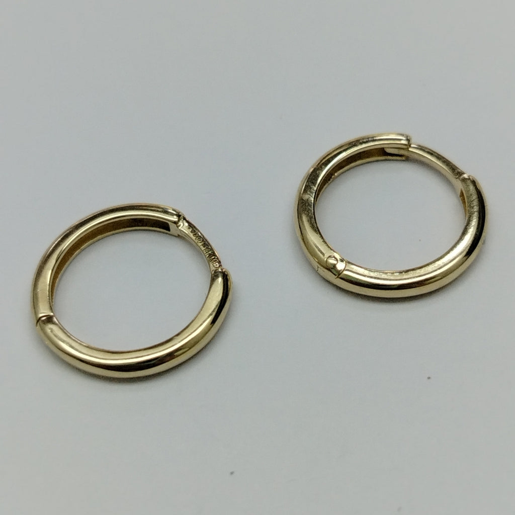 ARETES HUGGIES LISAS 14K 1.4 GR (NUEVO)