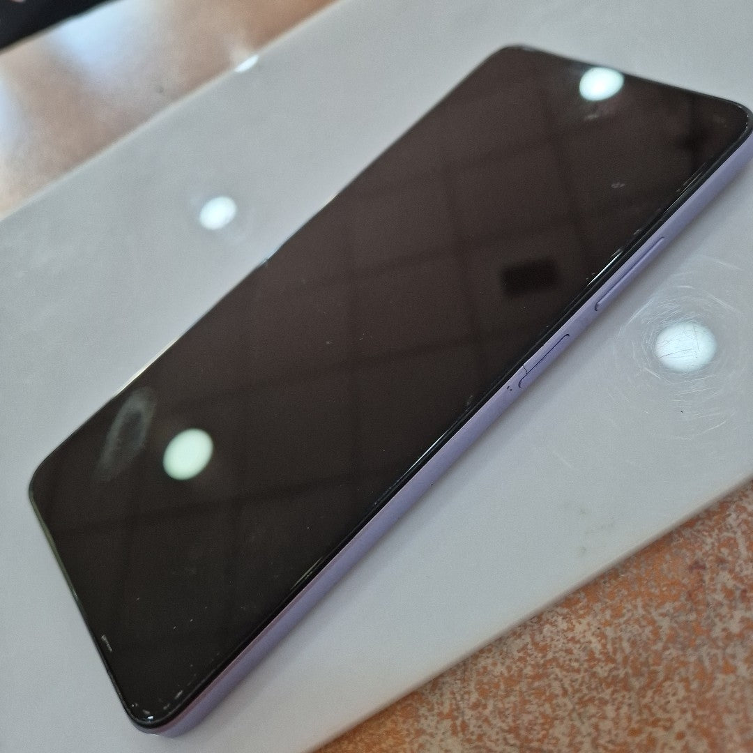 CELULAR OPPO A40 CPH2669 (2024) 256 GB 4 GB RAM (SEMINUEVO)