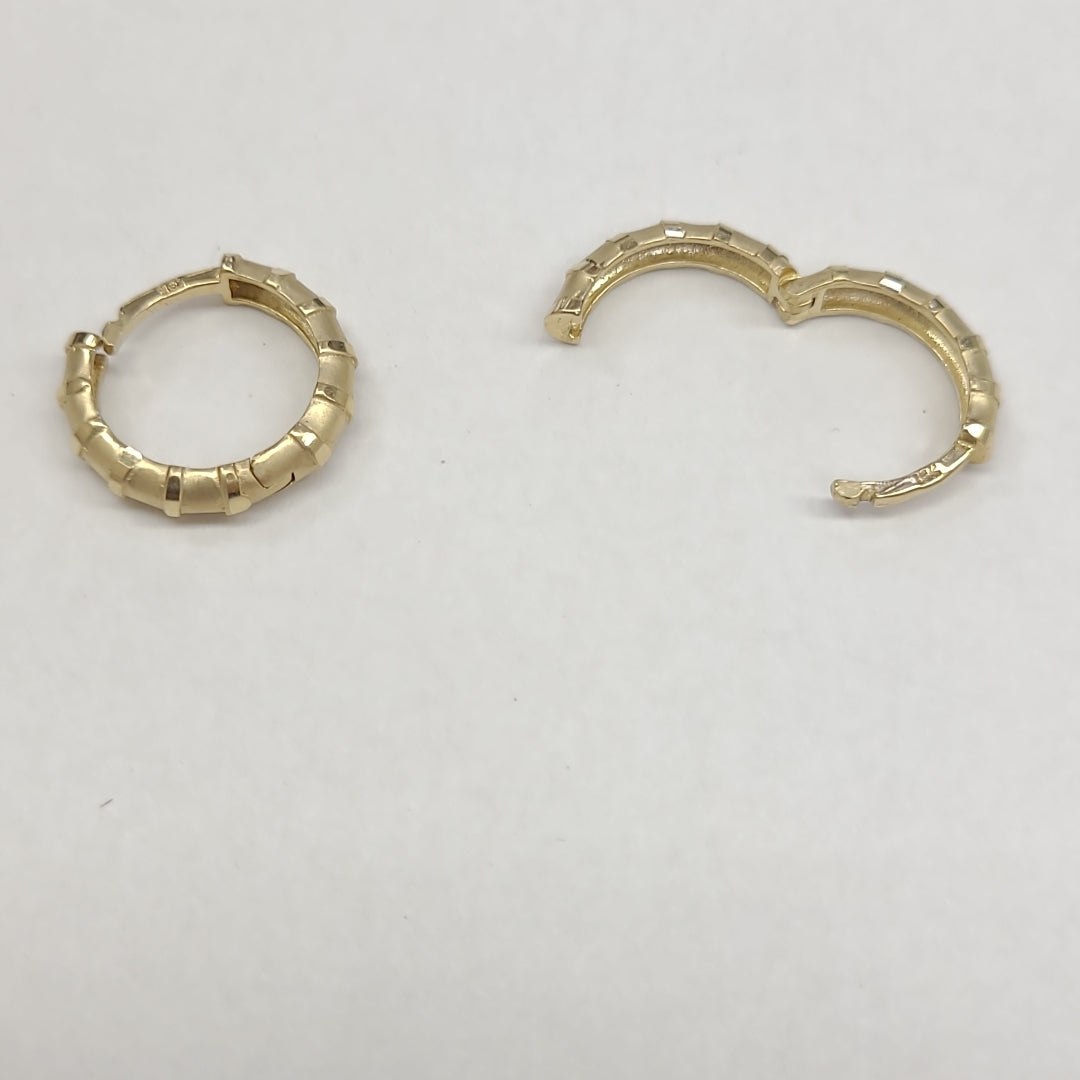 ARETES ARRACADAS FACETADAS 10K 1.8 GR (NUEVO)