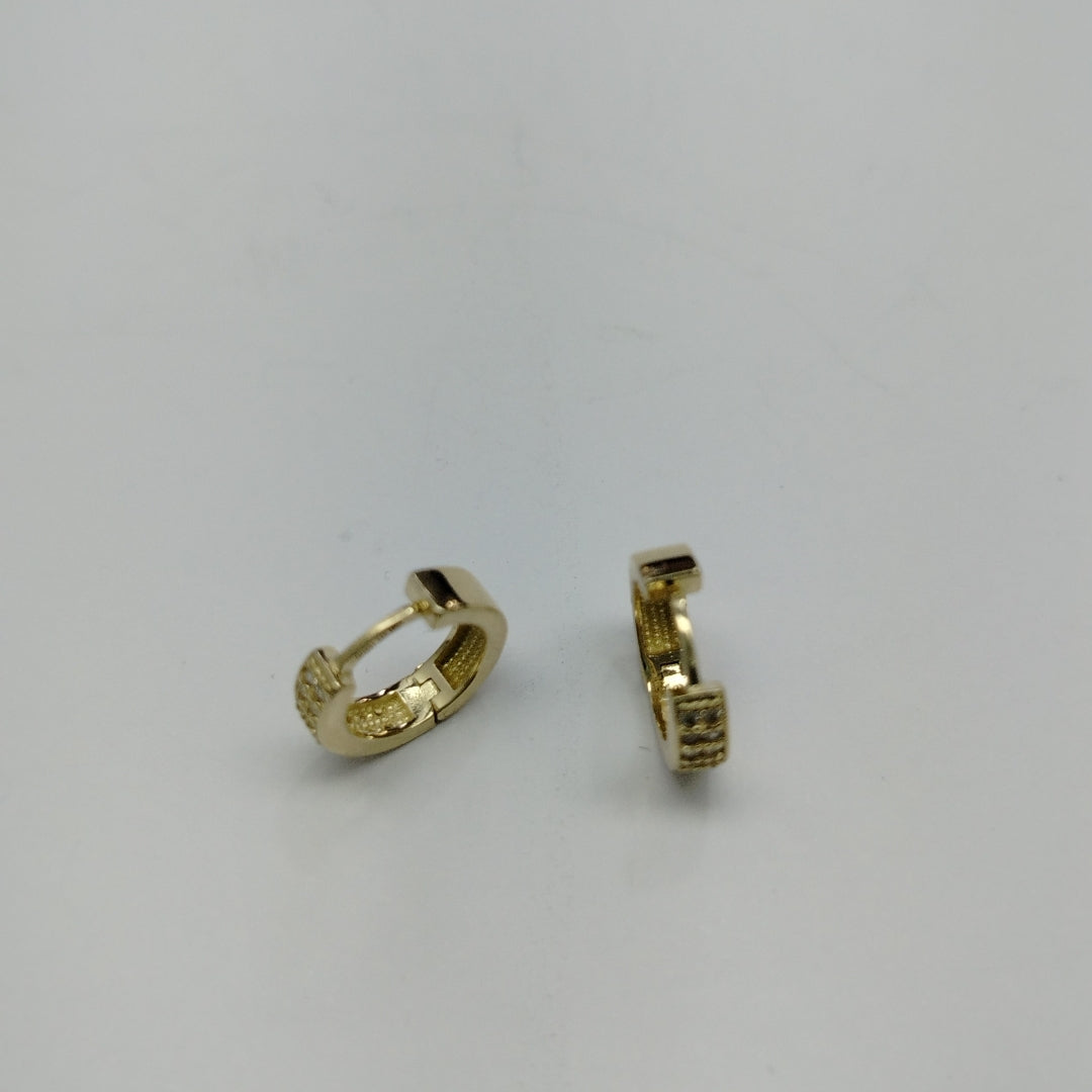 ARETES HUGGIES C CIRCONIAS 14K 2.2 GR (NUEVO)
