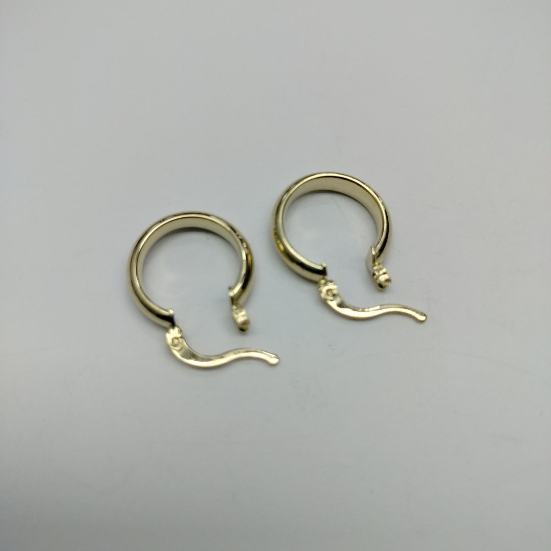 ARETES ARRACADA LISA 14K 1.6 GR (NUEVO)