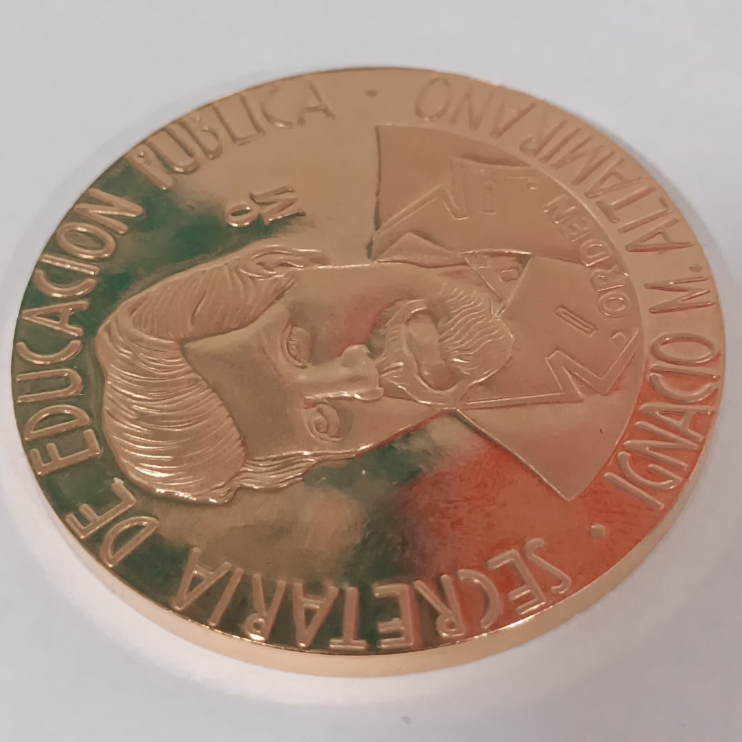 MEDALLA CONMEMORATIVA ORO 21 K 41.9 GRMS (SEMINUEVO)