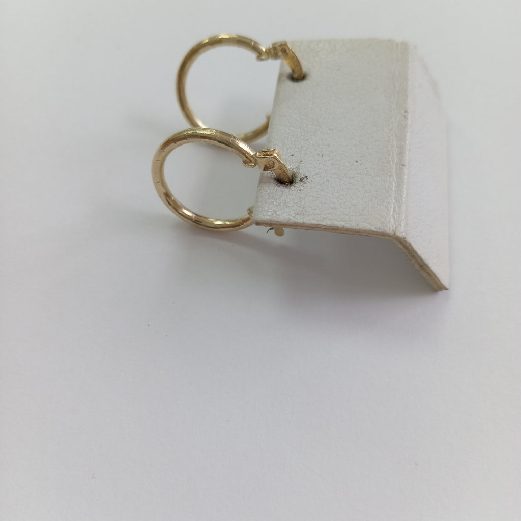 ARETES ARRACADAS ESTRIADAS 14K 1.4 GR (NUEVO)