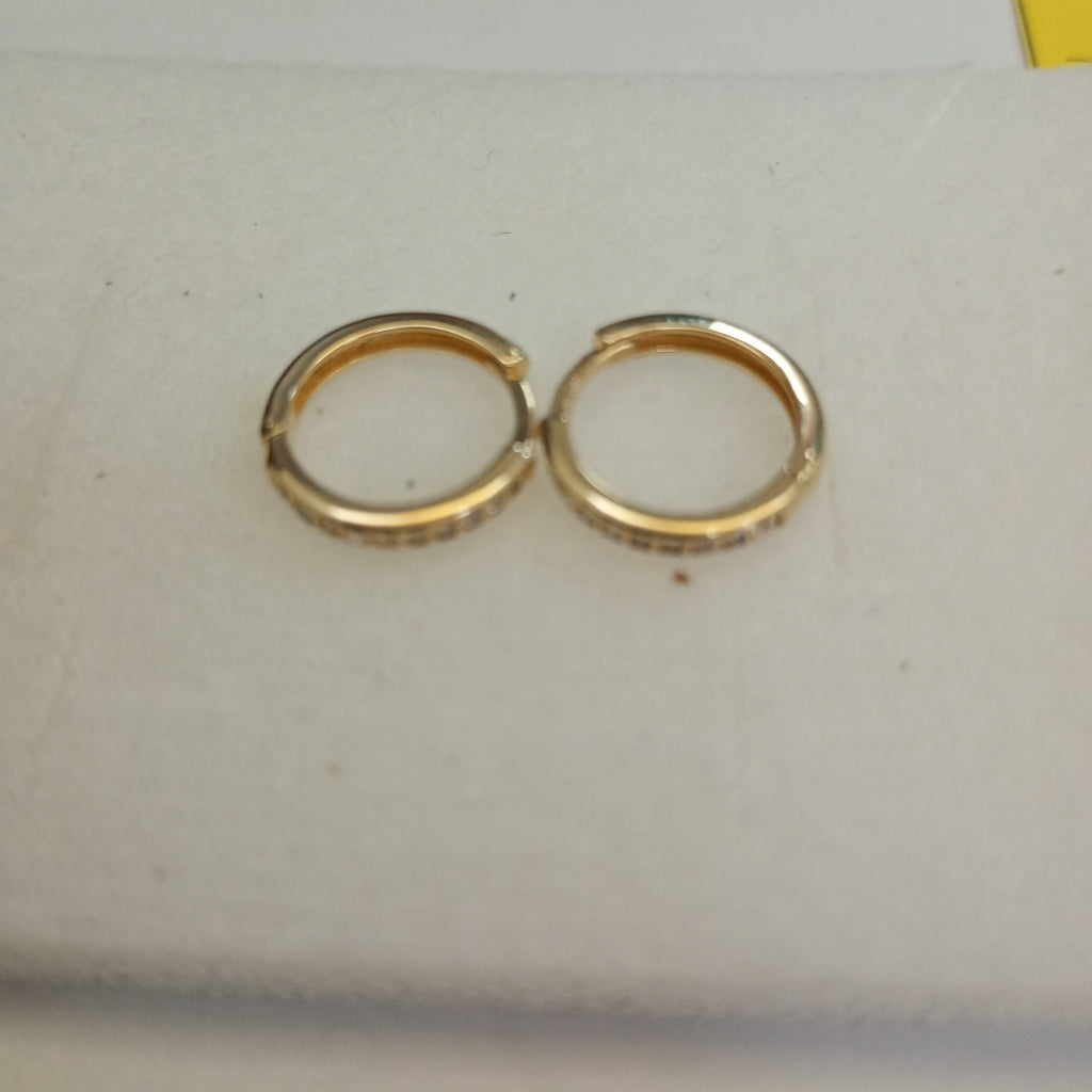 ARETES ARRACADA C CIRCONIAS 14K 1.6 GR (NUEVO)