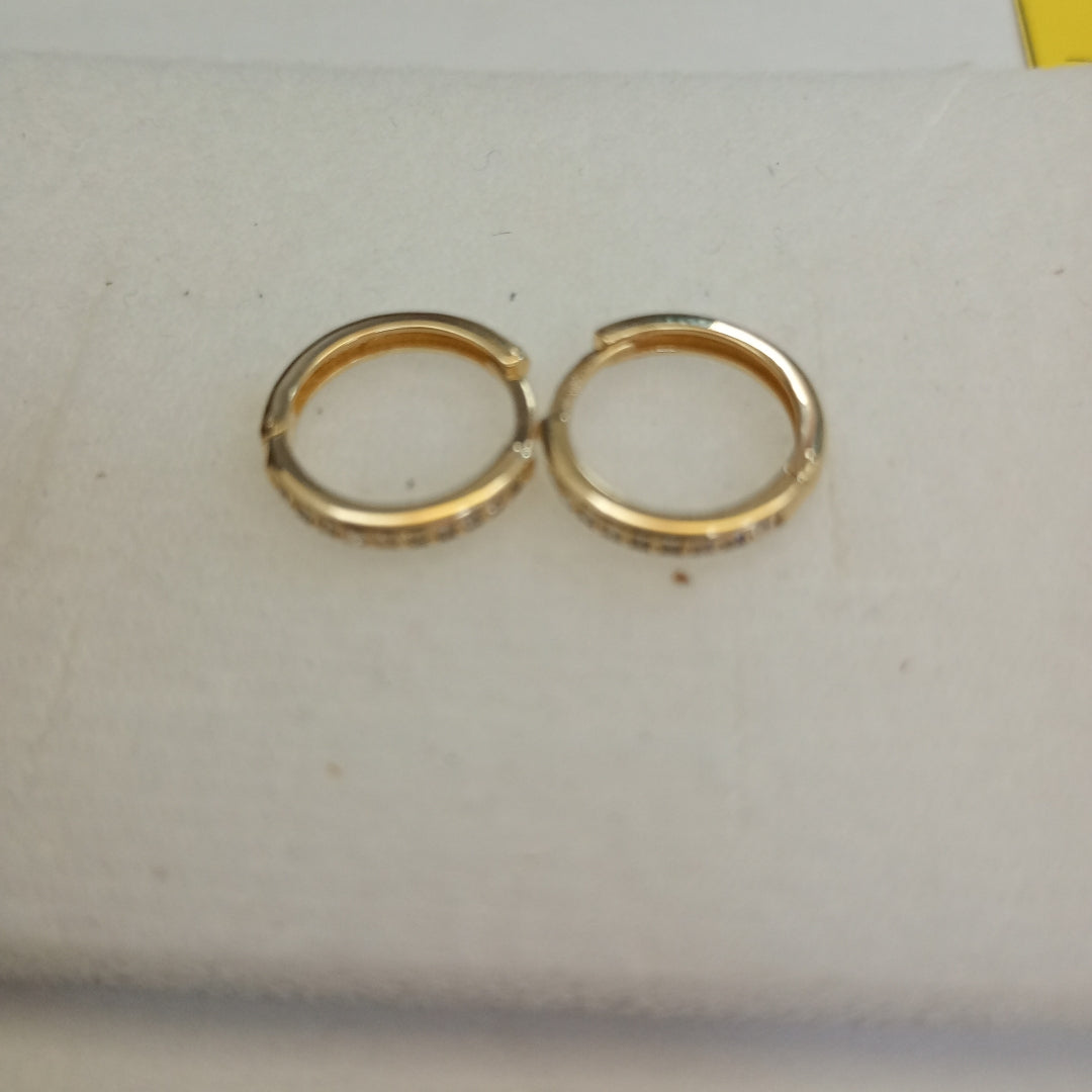 ARETES ARRACADA C CIRCONIAS 14K 1.6 GR (NUEVO)