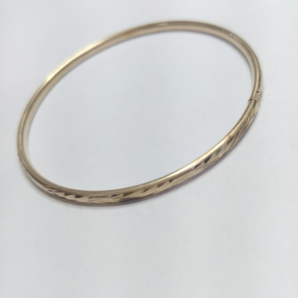 PULSERA RIGIDA ORO 10 K 4.1 GRMS (SEMINUEVO)