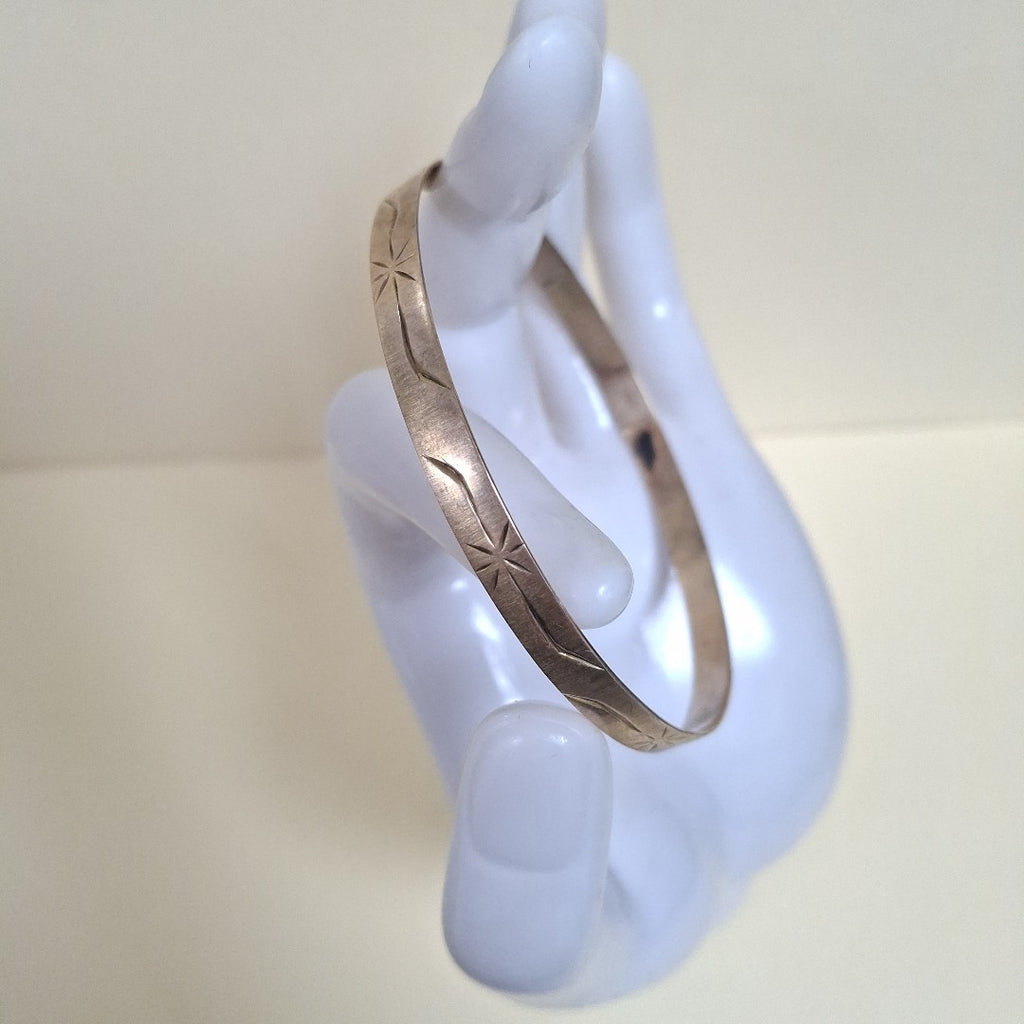 PULSERA RIGIDA ORO 10 K 8.2 GRMS (SEMINUEVO)