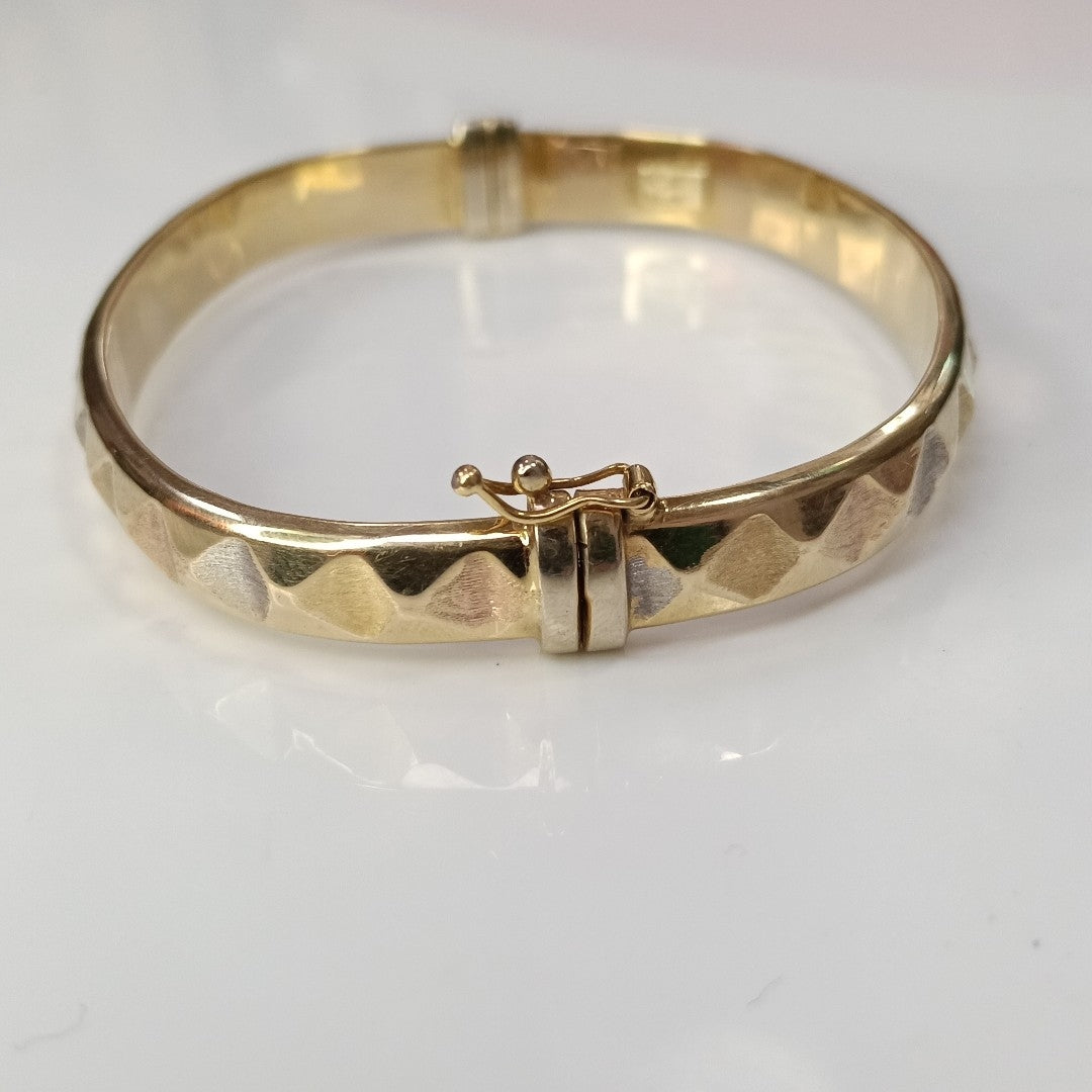 PULSERA RIGIDA ORO 14 K 8,50 GRMS (SEMINUEVO)