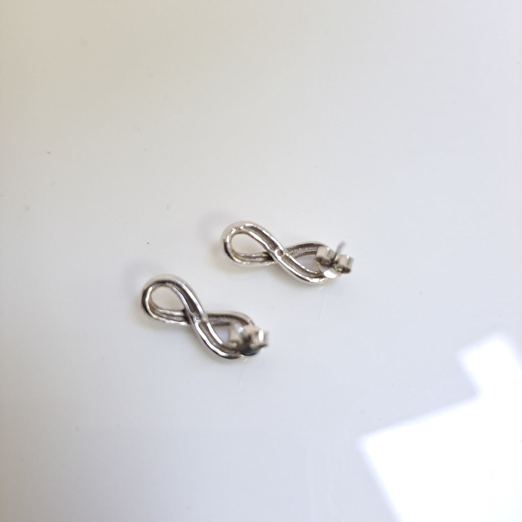 BROQUELES PAR ORO BLANCO 10 K 2,10 GRMS (SEMINUEVO)