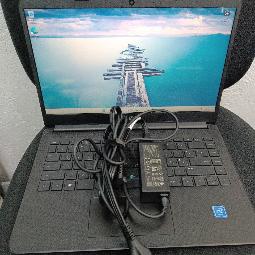 LAPTOP HP 14-DQ0500LA (2023) 128 GB SSD 4 GB RAM (SEMINUEVO)