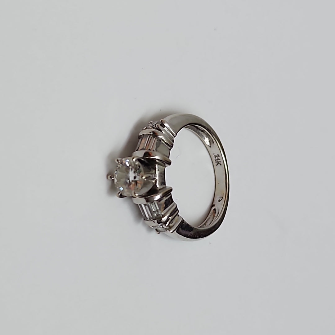 ANILLITO ORO BLANCO 14 K 3.3 GRMS (SEMINUEVO)