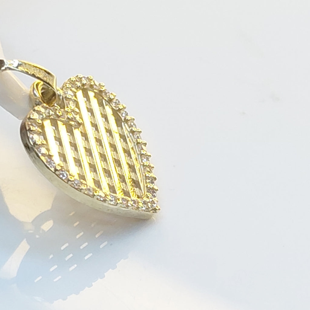 DIJE TEJIDO CORAZON CON CERCO DE CIRCONIAS 14K 1.1 GR (NUEVO)