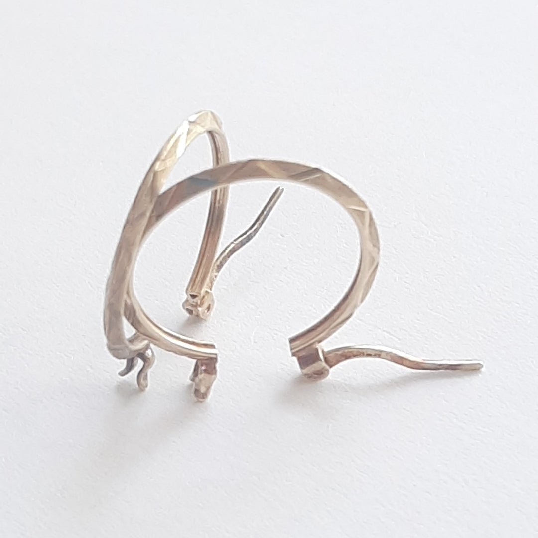 ARRACADAS PAR ORO 14 K 1.7 GRMS (SEMINUEVO)