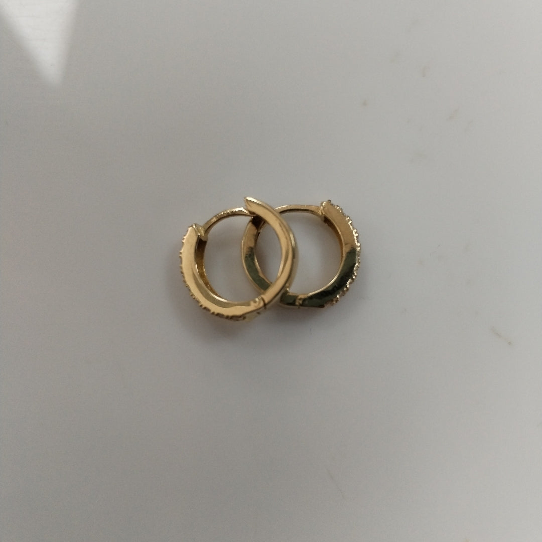 ARETES HUGGIES C CIRCONIA 14K 1.8 GR (NUEVO)
