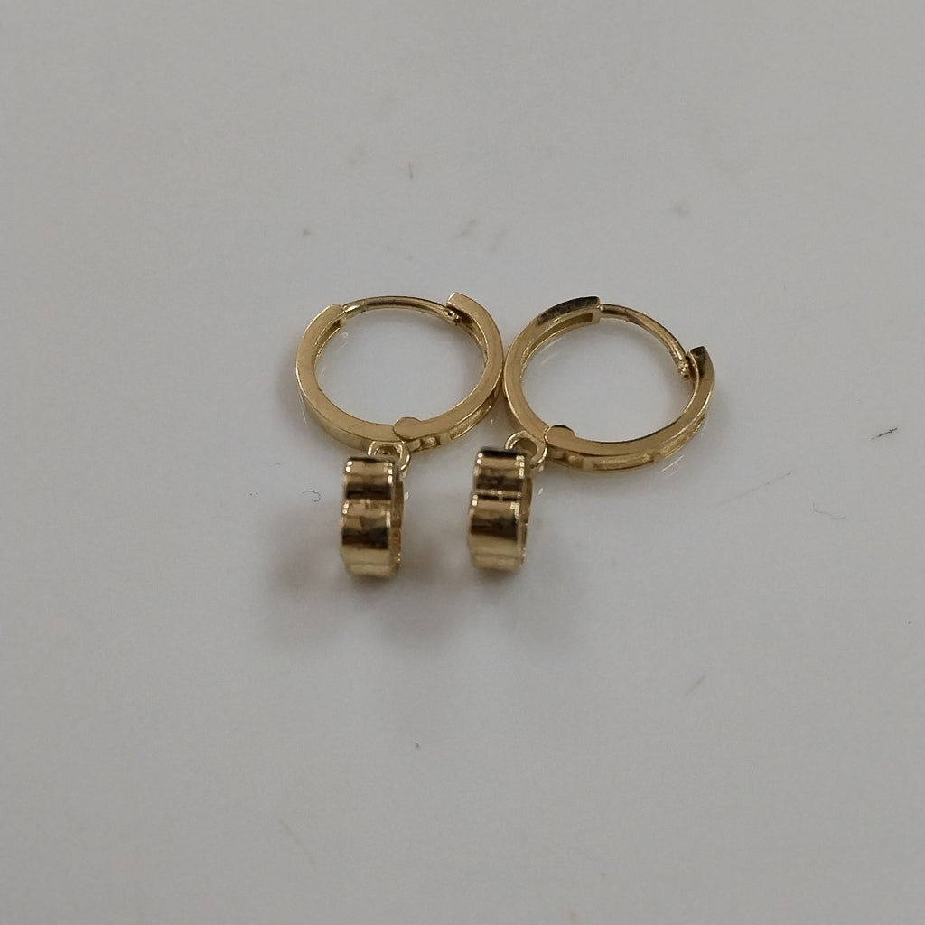 ARETES ARRACADAS CON DIJE 14K 2.4 GR (NUEVO)
