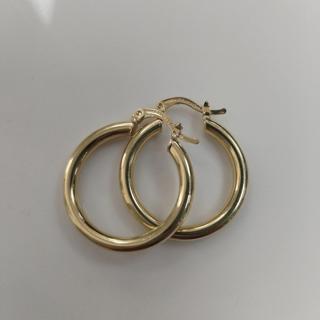 ARETES TEJIDO ARRACADAS LISAS HUECAS 14K 2.1 GR (NUEVO)