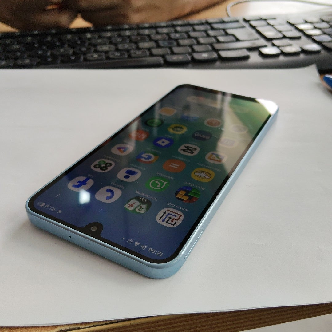 CELULAR SAMSUNG GALAXY A17 SM-A175F (2025) 128 GB 4 GB RAM (SEMINUEVO)