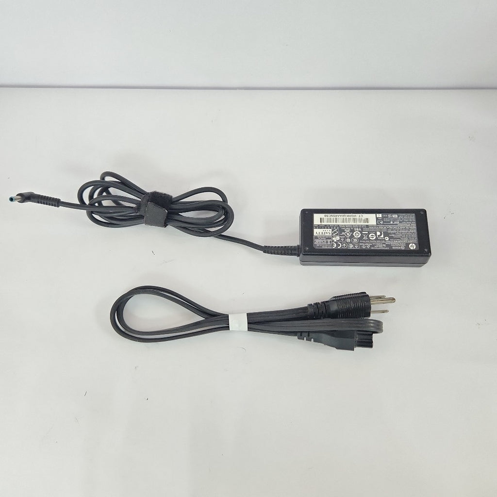 LAPTOP HP 250 G8 (2023) 512 GB SSD 8 GB RAM (SEMINUEVO)