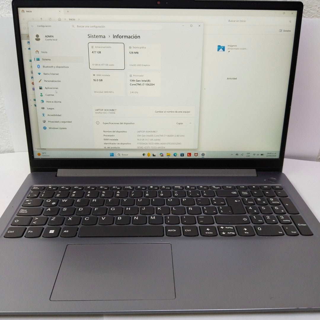 LAPTOP LENOVO IDEAPAD SLIM 3 15IRH8 (2025) 512 GB SSD 16 GB RAM