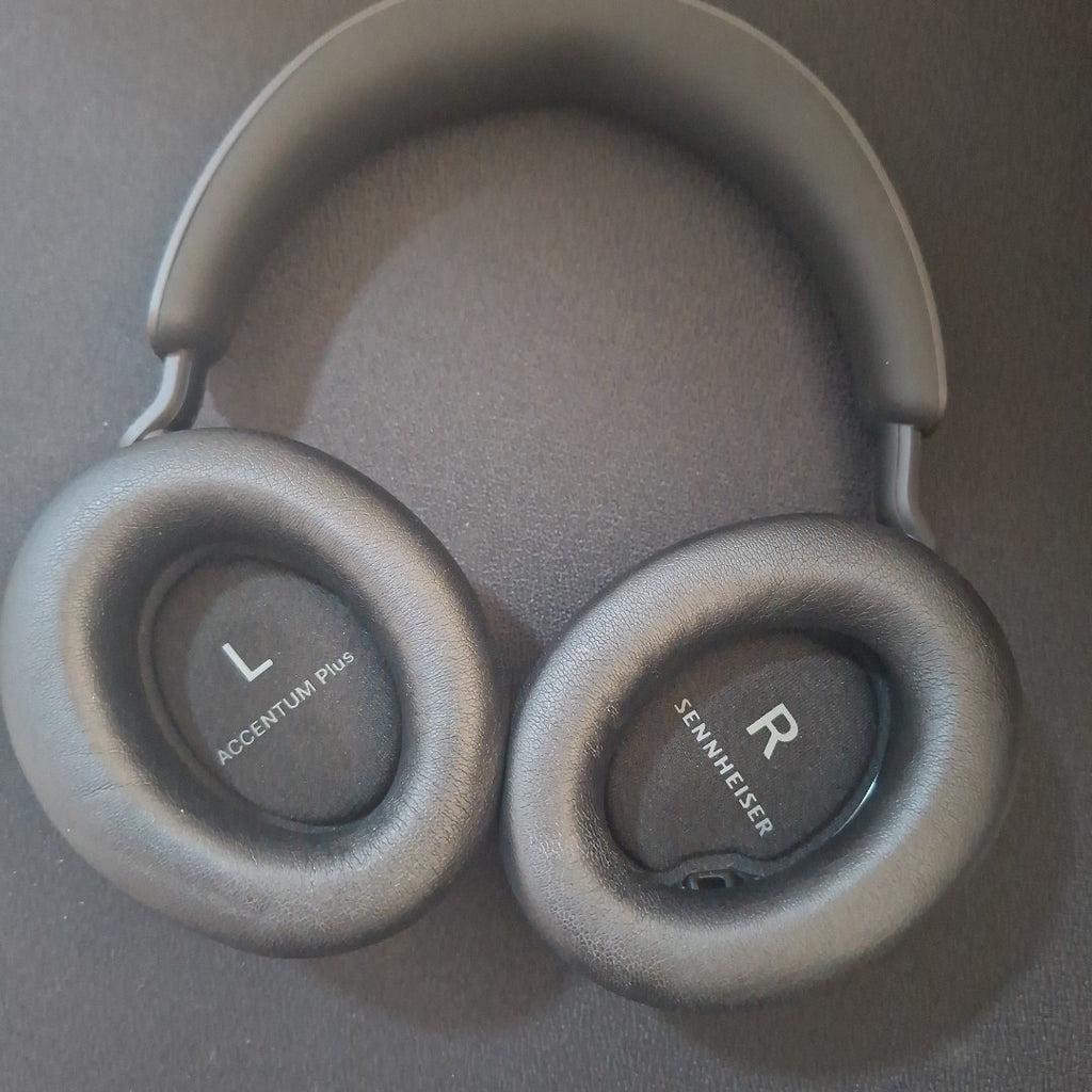 AUDIFONOS SENNHEISER ACCENTUM PLUS ACPAEBT INALAMBRICO OVER EAR (SEMINUEVO)