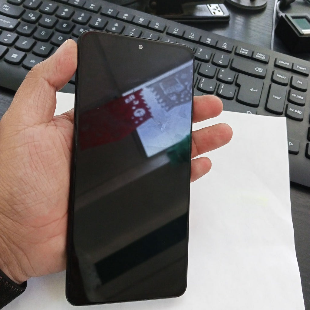 CELULAR XIAOMI POCO F4 22021211RG 128 GB 6 GB RAM (SEMINUEVO)