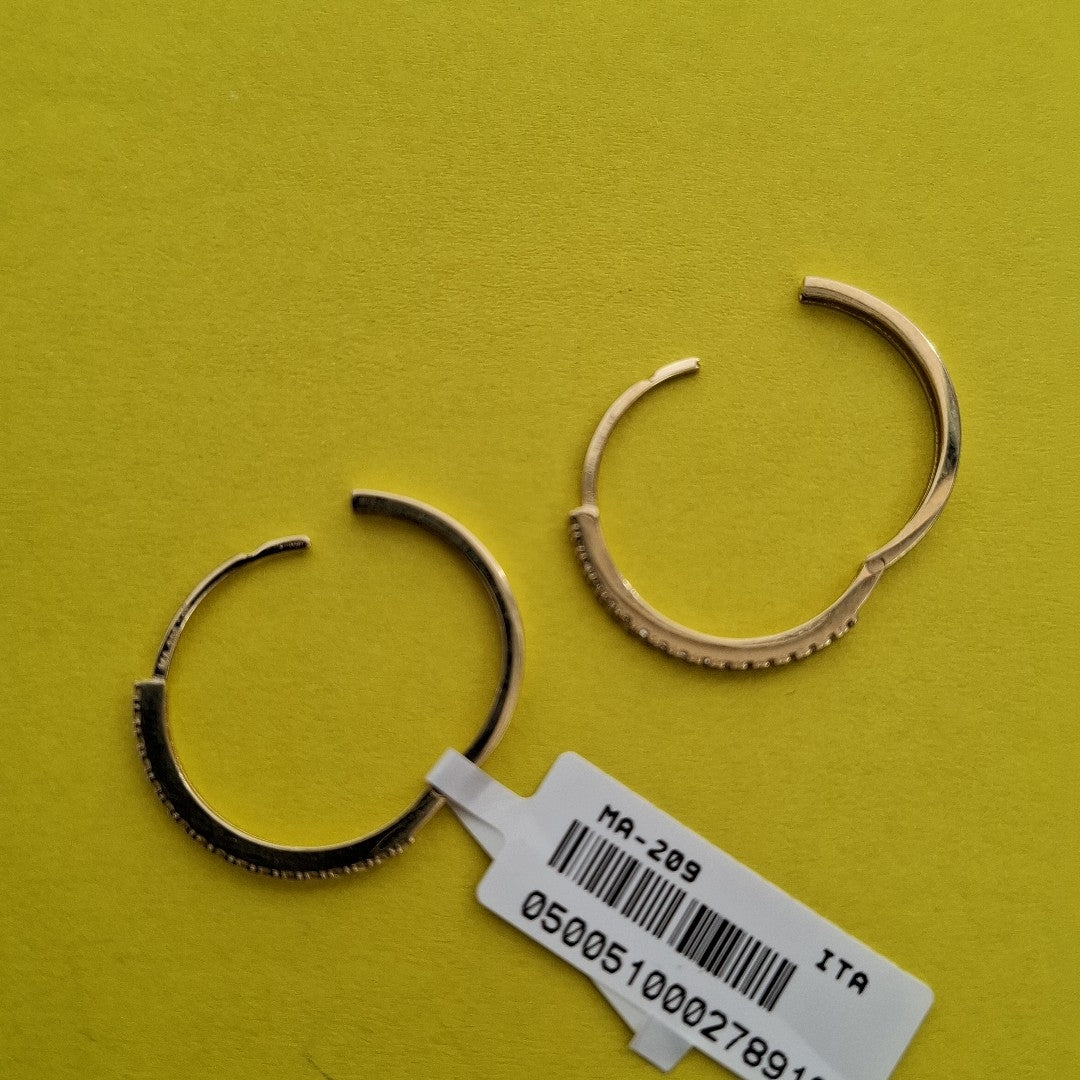 HUGGIES ORO 14K 2.4 (NUEVO)