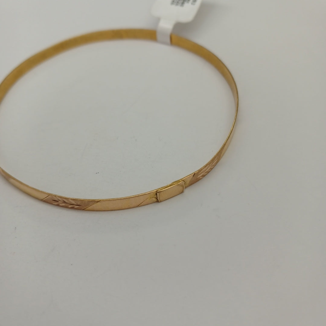 PULSERA RIGIDA ORO 10 K 4.6 GRMS (SEMINUEVO)