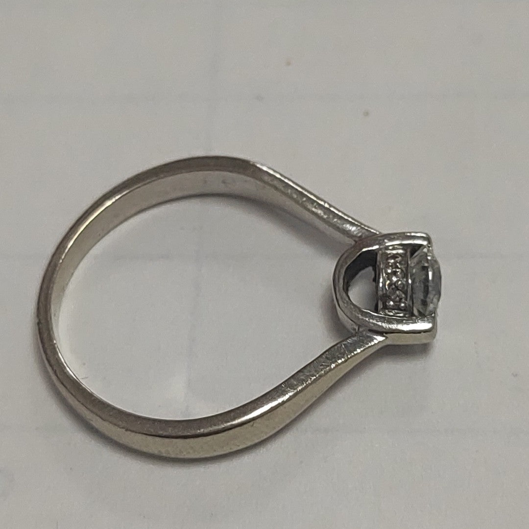 ANILLITO,SOLITARIO ORO 14 K 2,50 GRMS (SEMINUEVO)